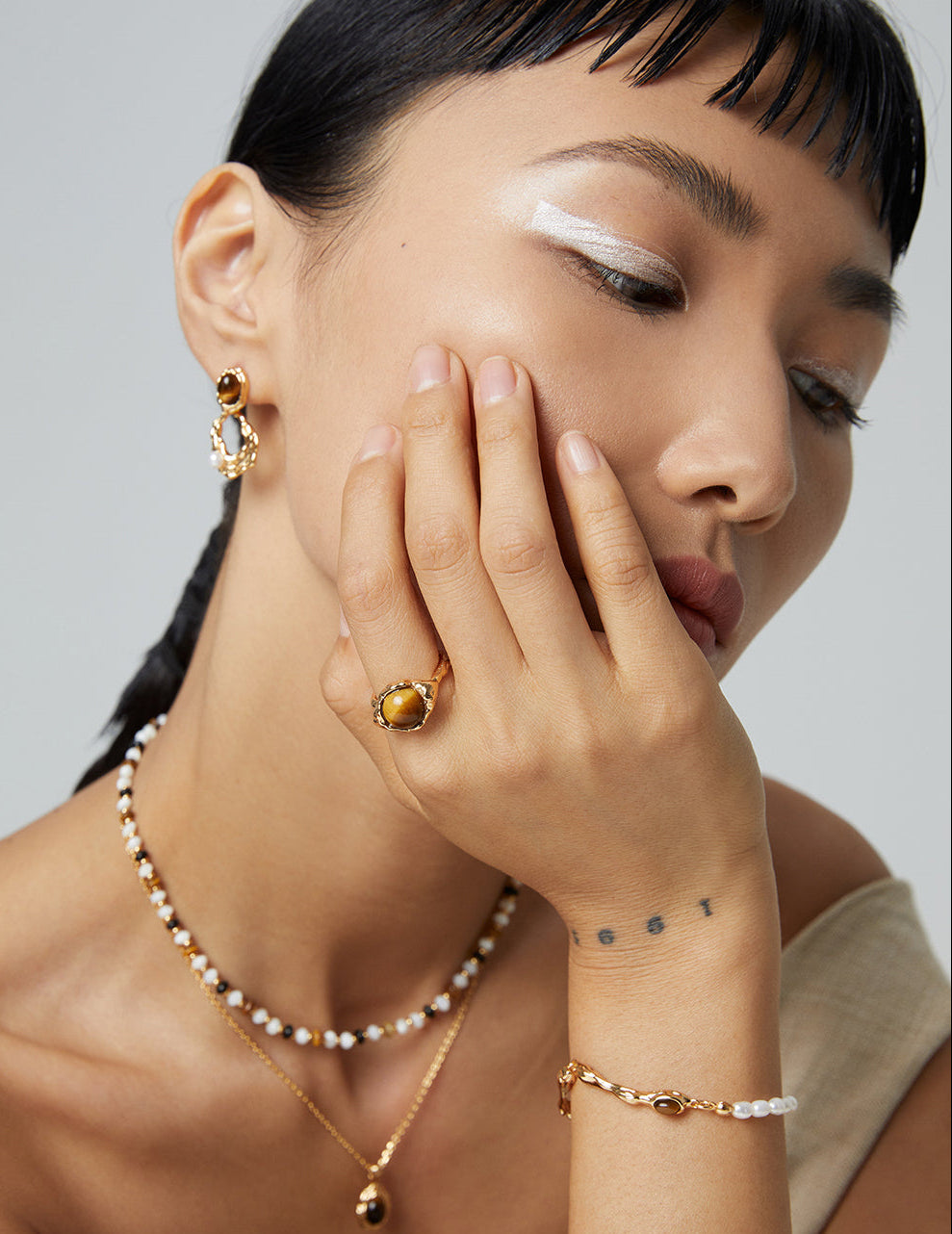 925 sterling silver CZ curved bar necklace — A. Chuan jewelry styling guide