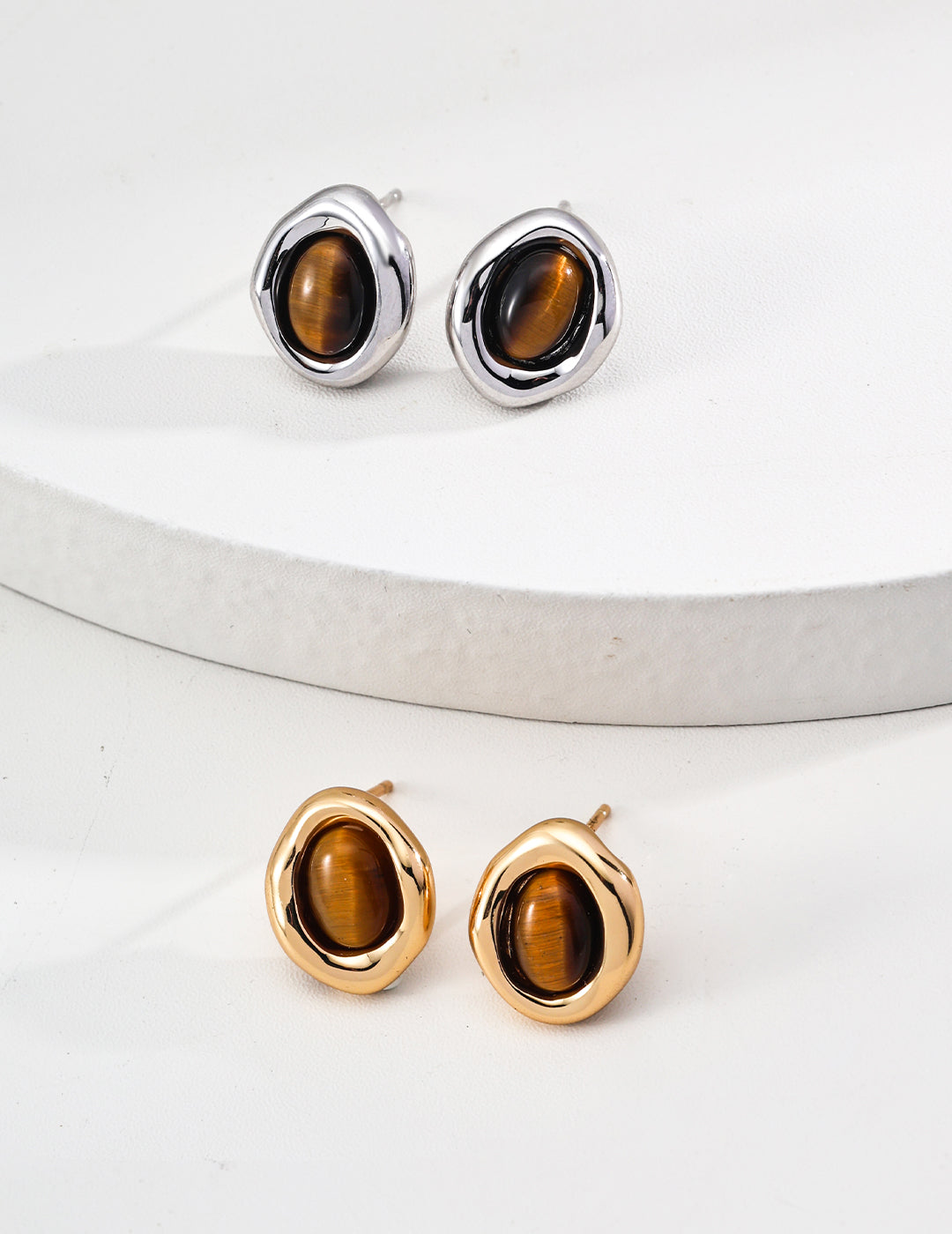 925 sterling silver earrings with tiger's eye stone detail
