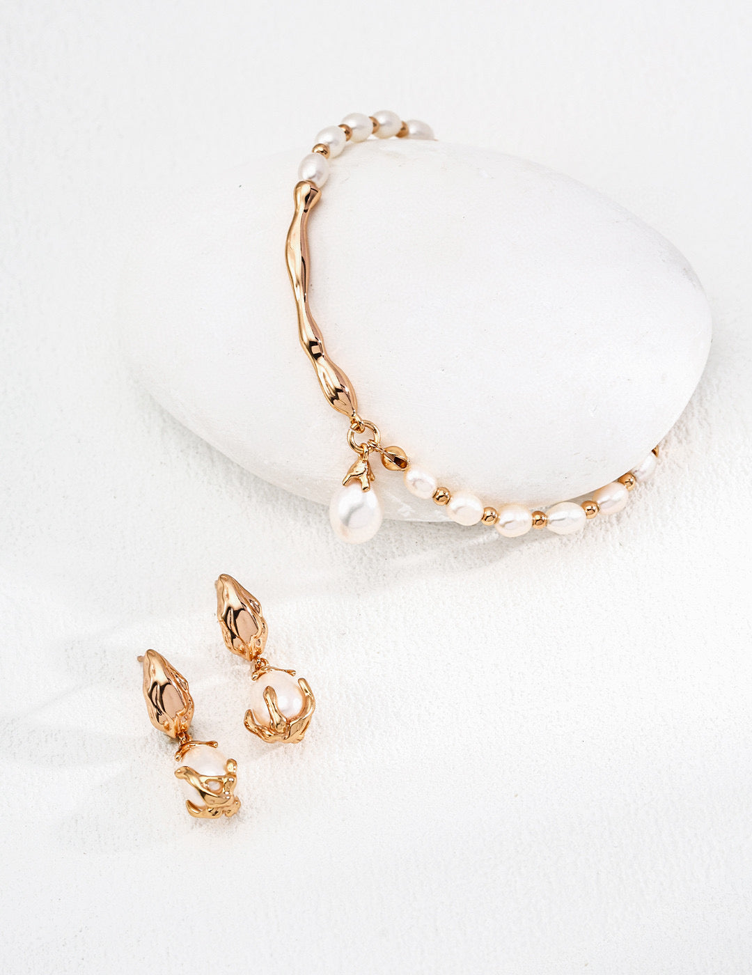 925 Sterling Silver Fluid Natural Pearl Earrings, product view 10