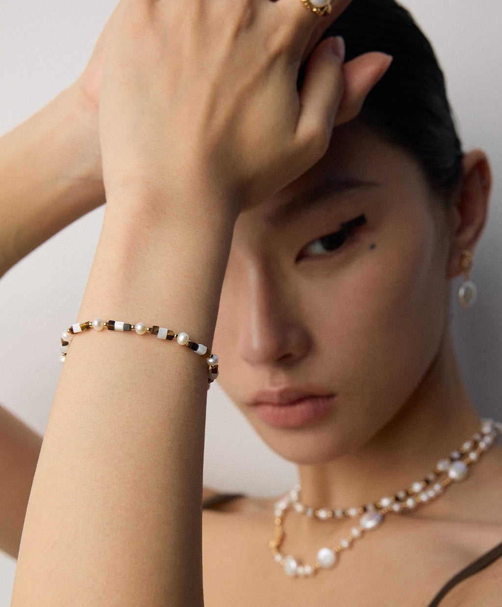 925 Sterling Silver Tiger’s Eye, Pearl and Mother of Pearl Bracelet
