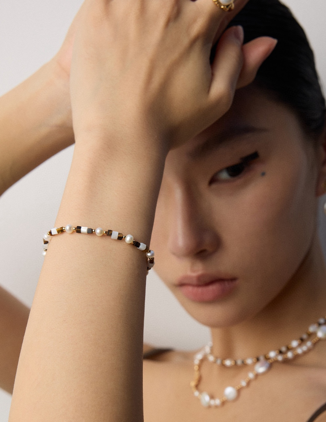 925 Sterling Silver Pearl, Mother of Pearl and Tiger’s Eye Necklace