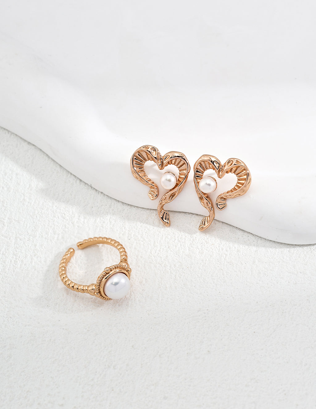 925 Sterling Silver Heart Natural Pearl Earrings, product view 7