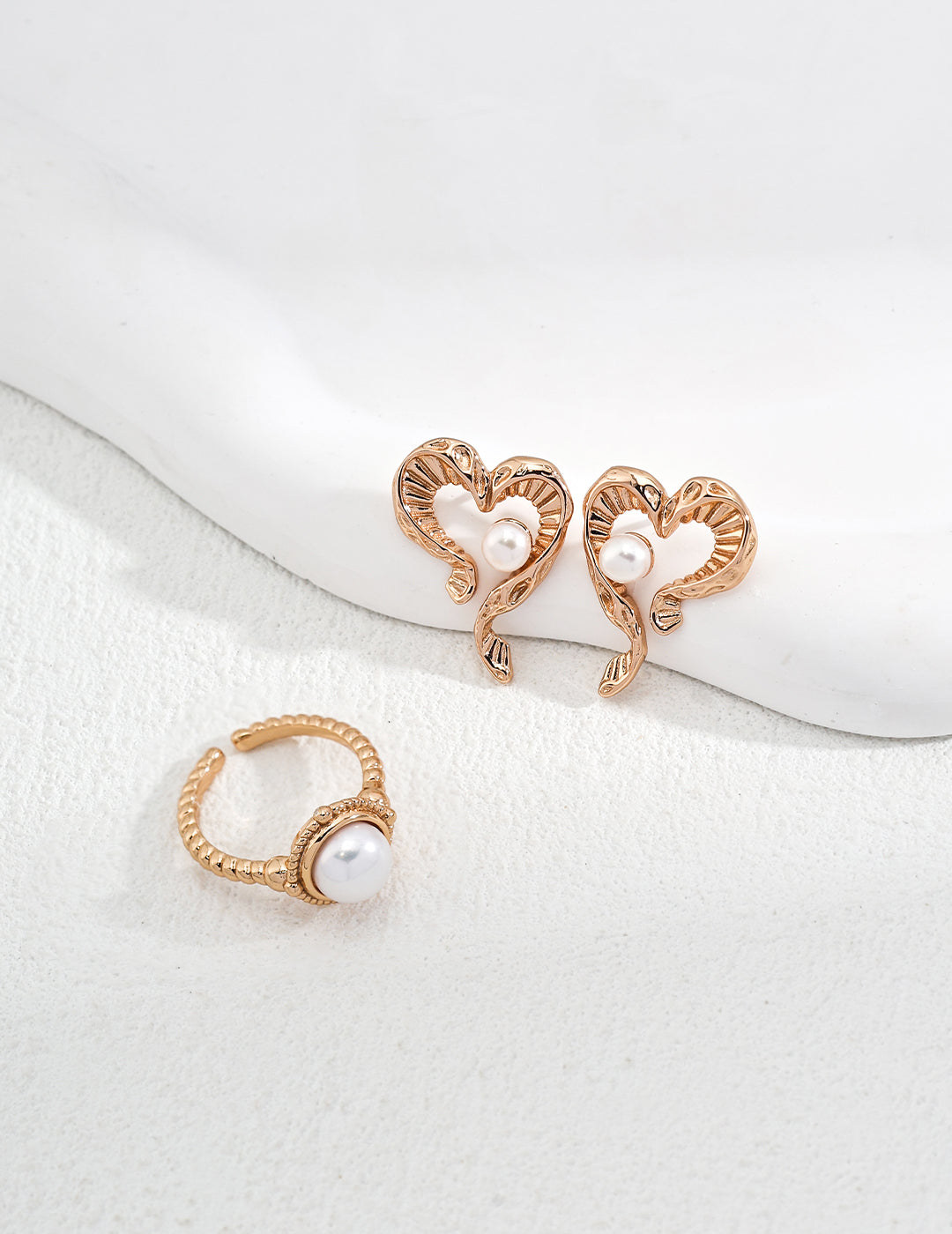 925 Sterling Silver Heart Natural Pearl Earrings, product view 7
