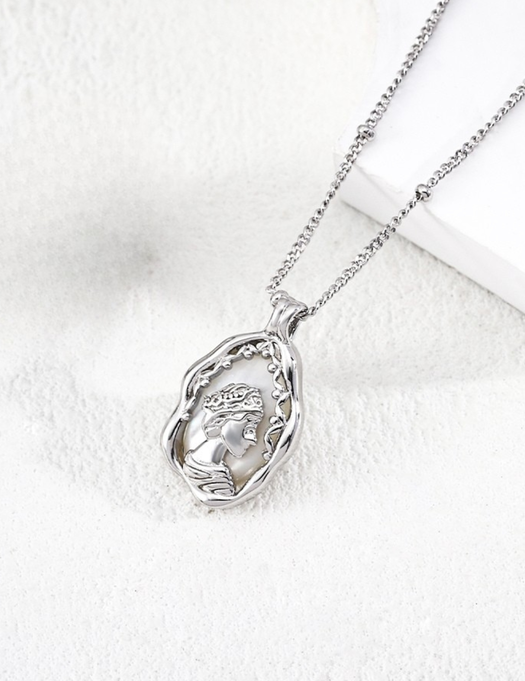 925 sterling silver pendant necklace in silver