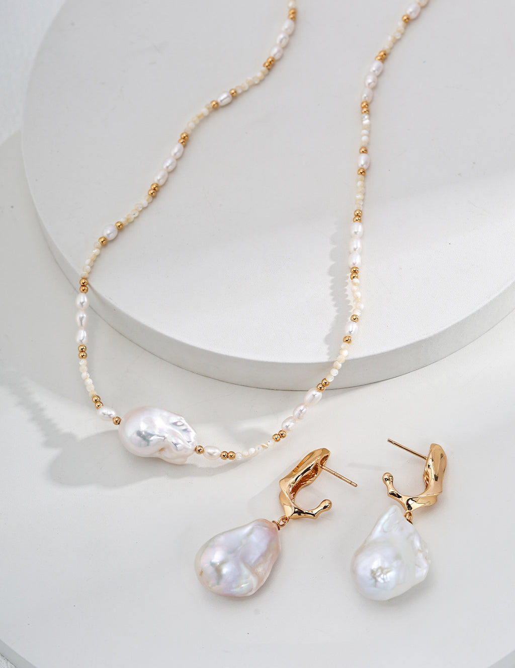 925 Sterling Silver Natural Pearl and Mother of Pearl Necklace, product view 1
