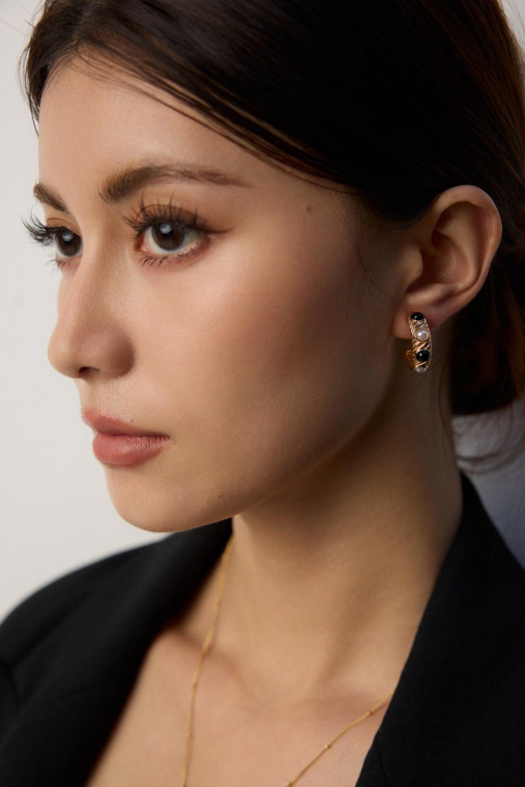 925 Sterling Silver Vintage Natural Pearl and Black Agate Earrings, additional product view