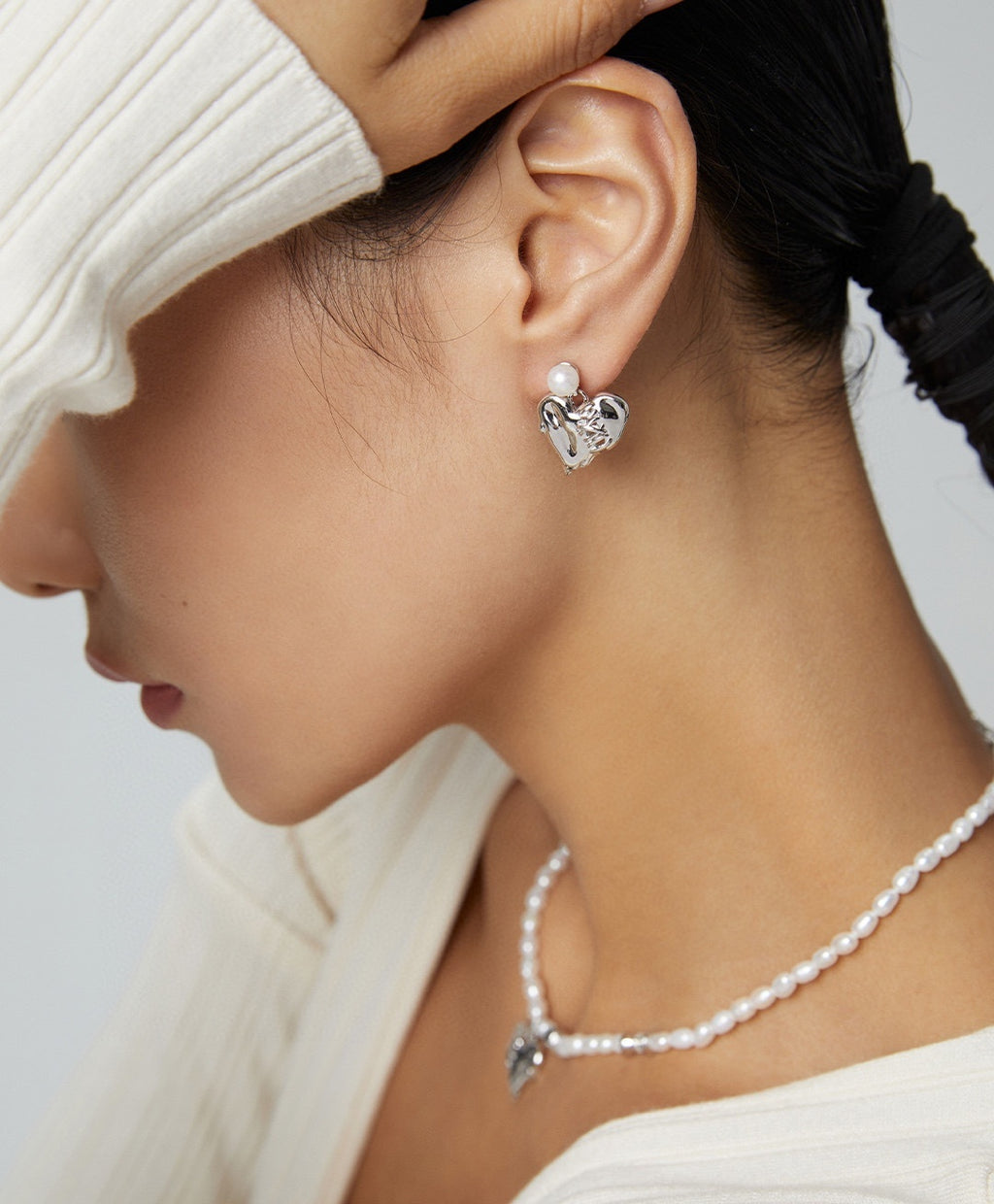 925 Sterling Silver Heart Natural Pearl Earrings, product view 7