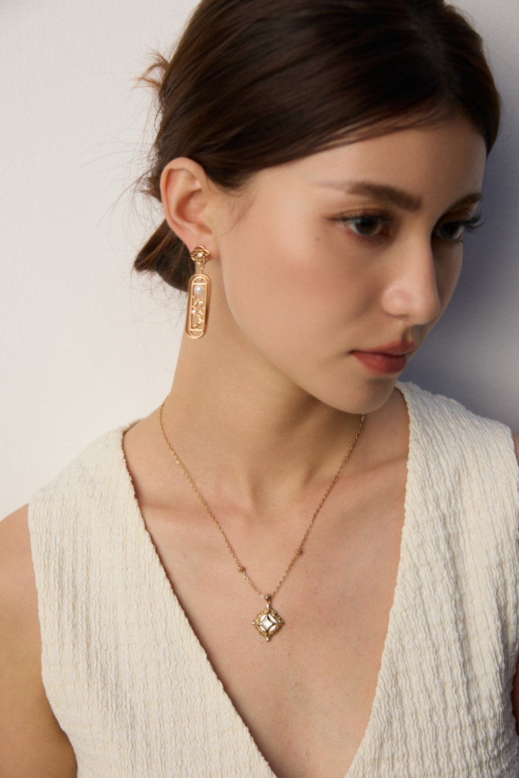 925 Sterling Silver Floral Mother of Pearl and Cubic Zirconia Necklace, additional product view
