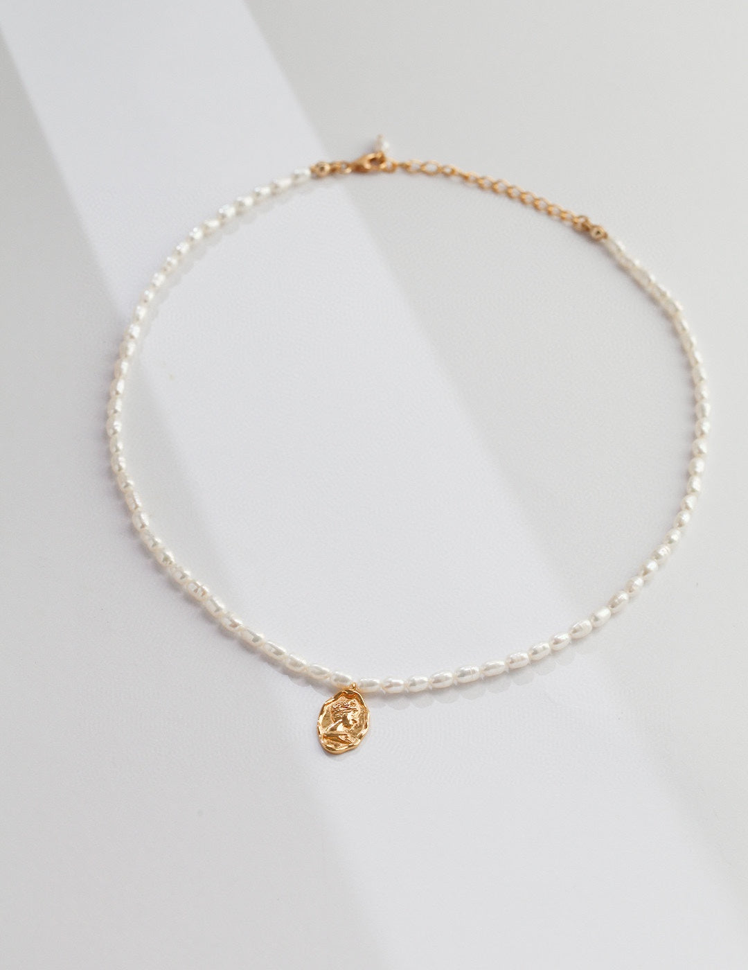 925 Sterling Silver Natural Pearl Necklace - Vintage Gold