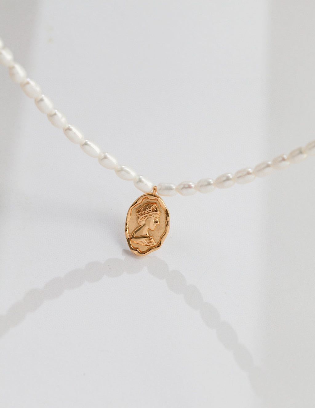 925 Sterling Silver Natural Pearl Necklace - Vintage Gold
