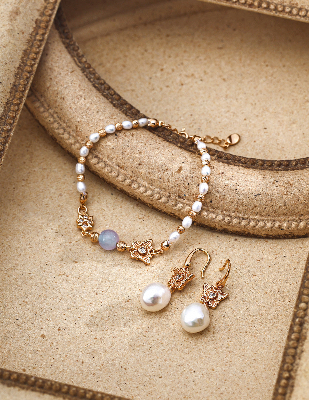 925 Sterling Silver Synthetic Cat’s Eye Glass, Natural Pearl and Cubic Zirconia Bracelet - Vintage Gold