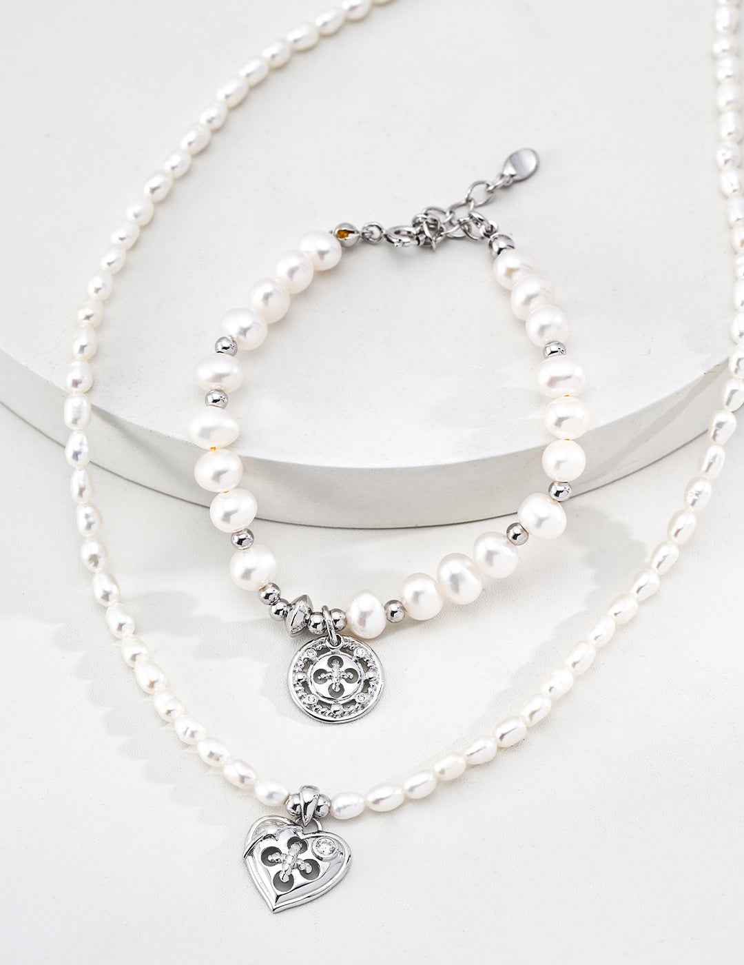 925 Sterling Silver Pearl Zircon Knot Bracelet