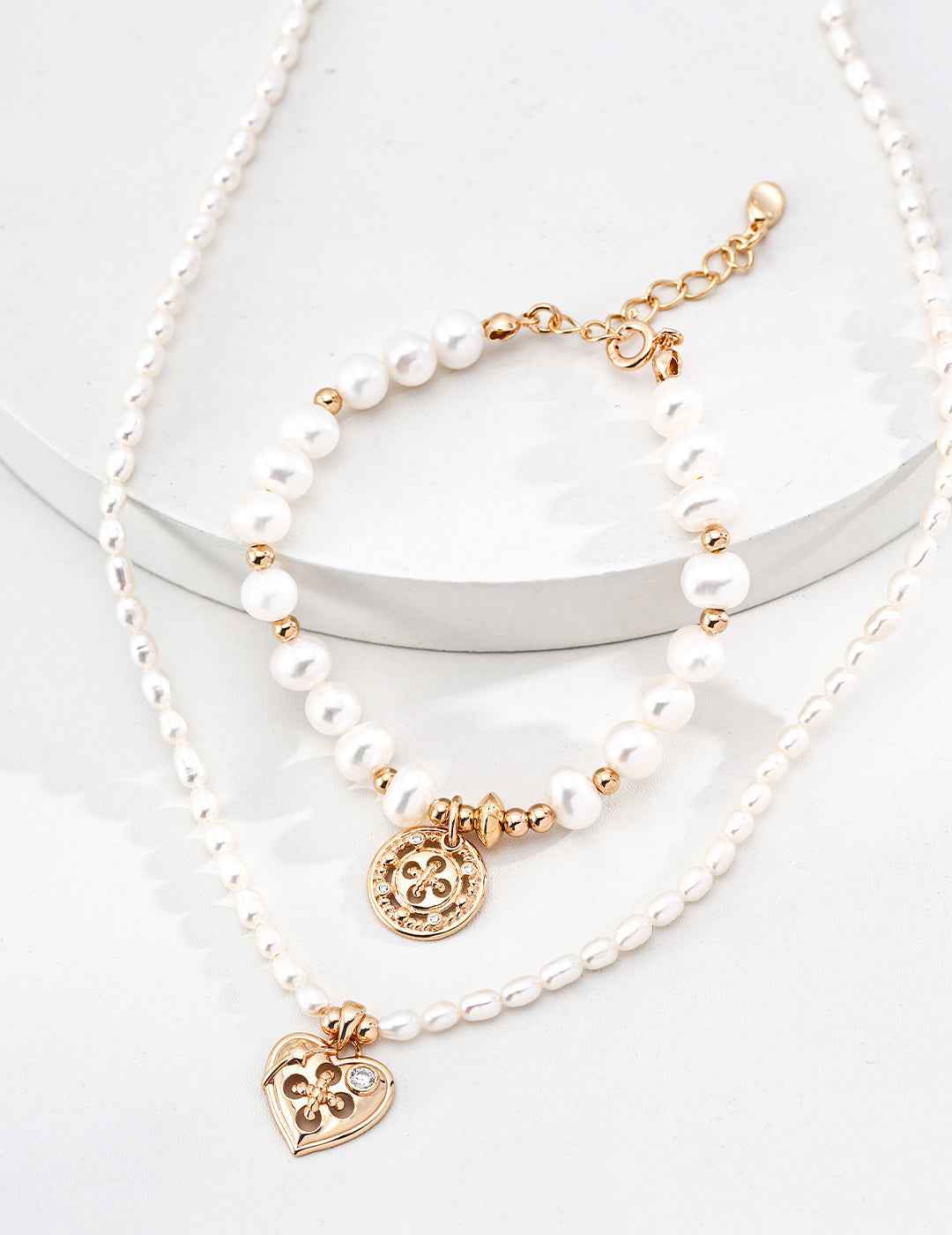 925 Sterling Silver Pearl Zircon Knot Bracelet