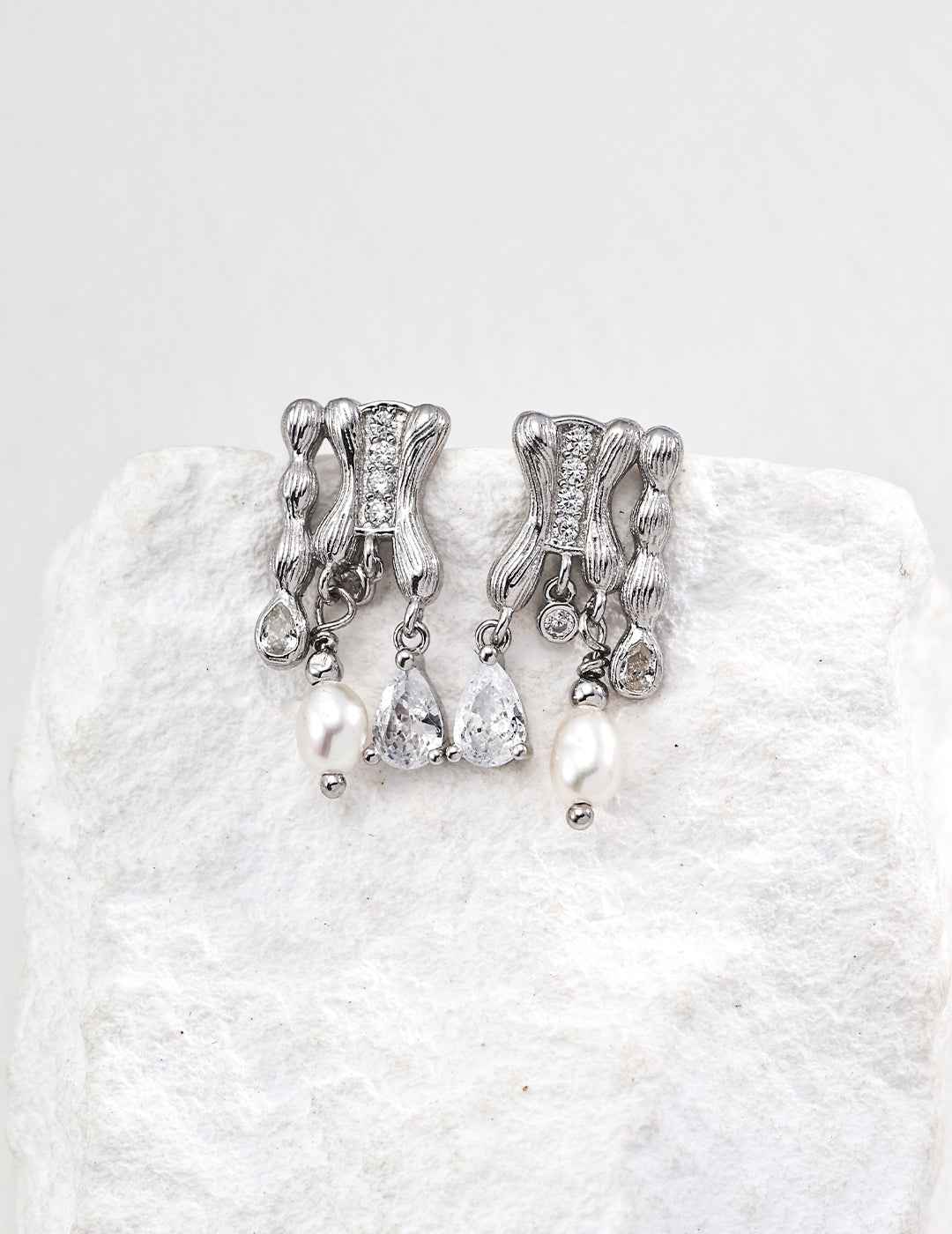 925 sterling silver drop earrings in silver
