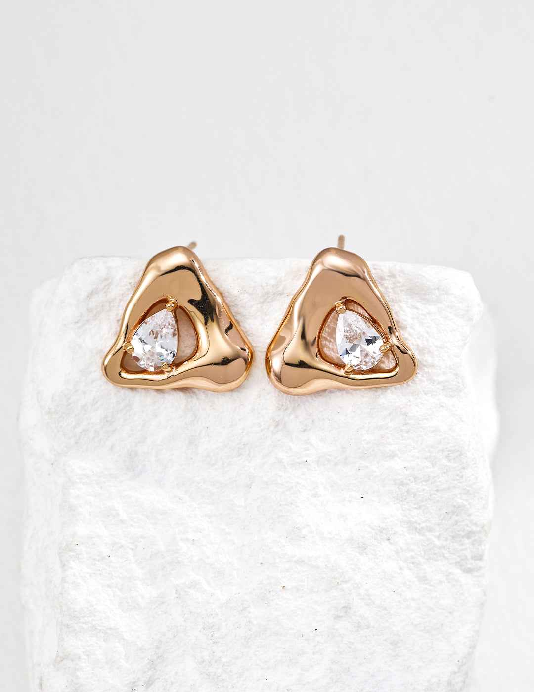 925 sterling silver triangle zircon earrings polished finish detail