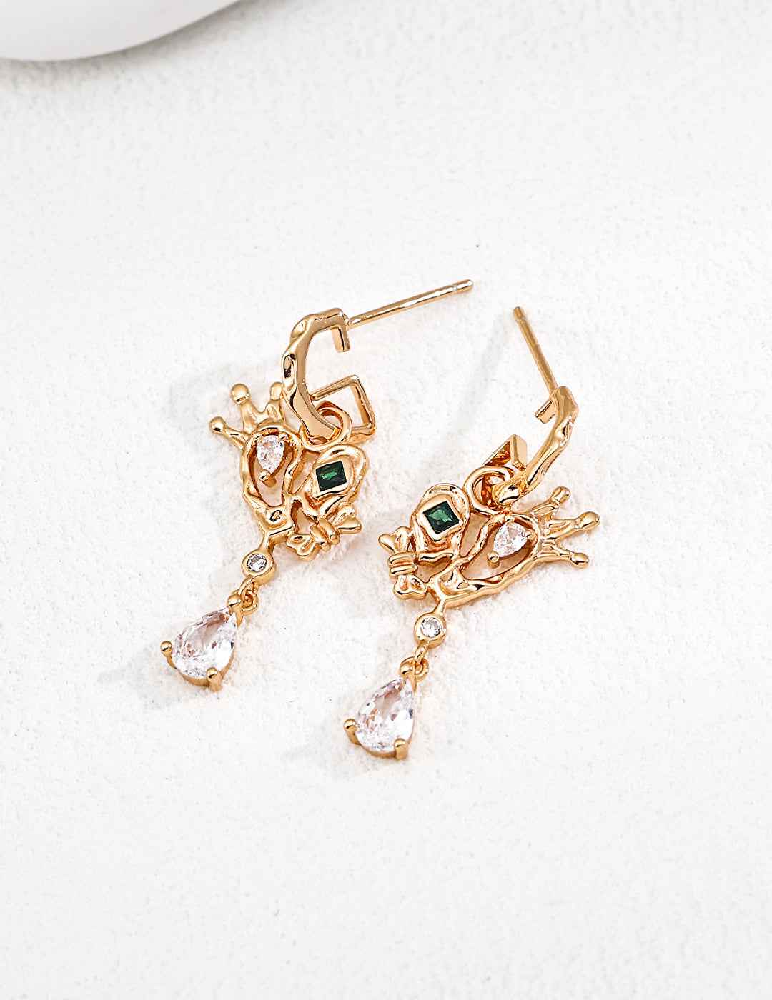 925 sterling silver drop earrings with crown and heart motif and CZ accents, vintage gold tone, approx. 3.5 cm