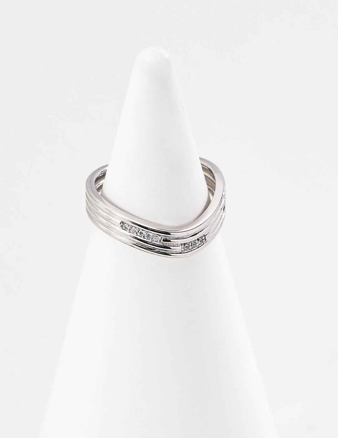925 sterling silver ring in silver