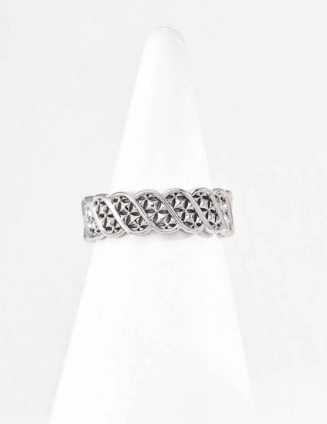 925 sterling silver ring in silver