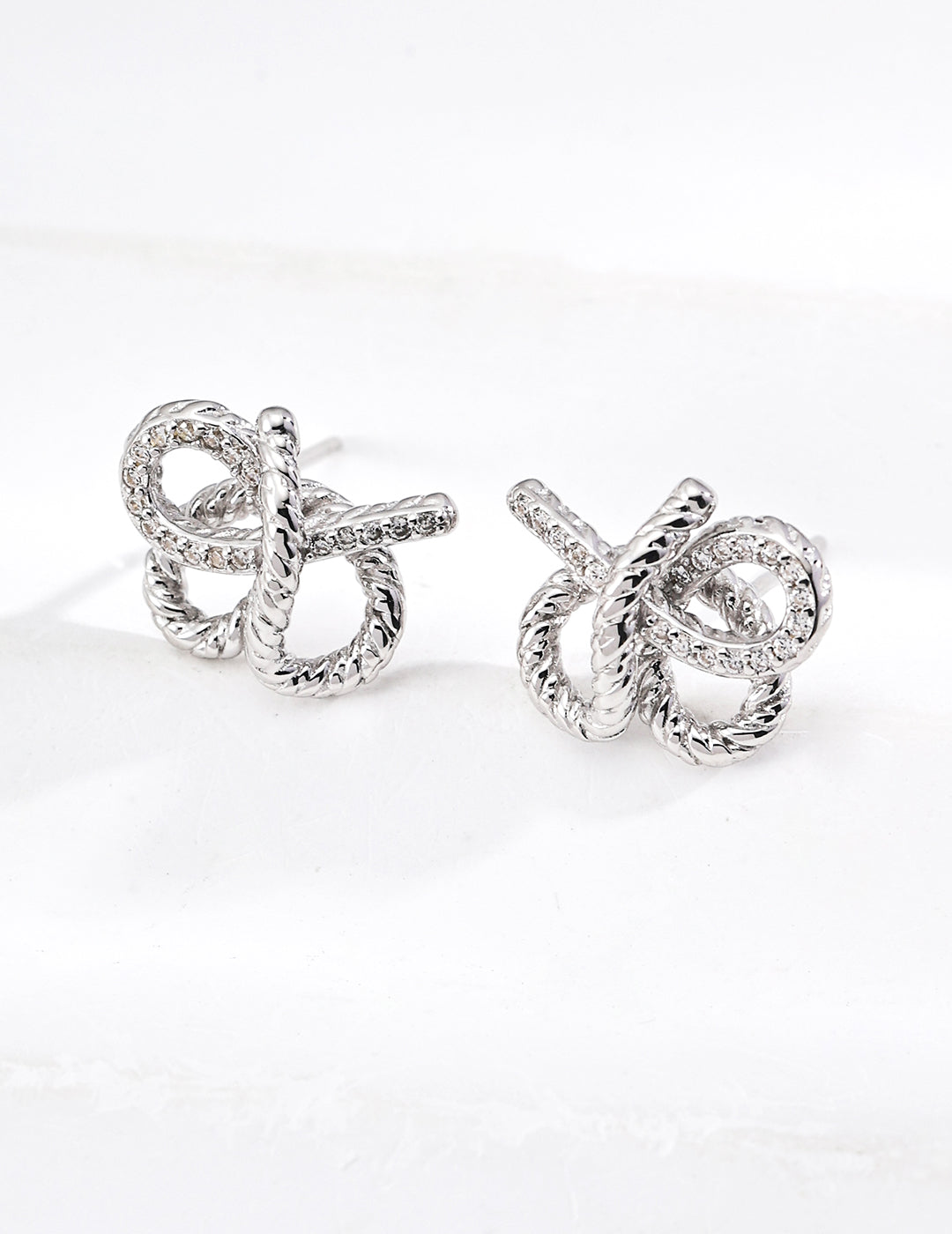 925 sterling silver stud earrings in silver
