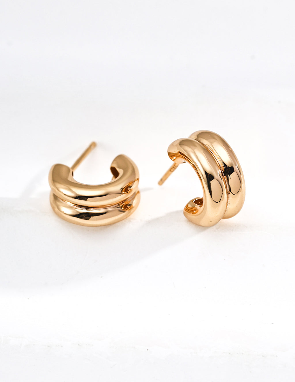 925 sterling silver stud earrings in vintage gold