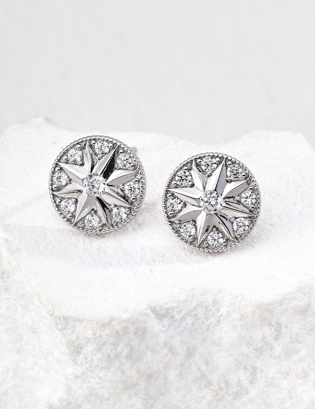 925 sterling silver stud earrings in silver