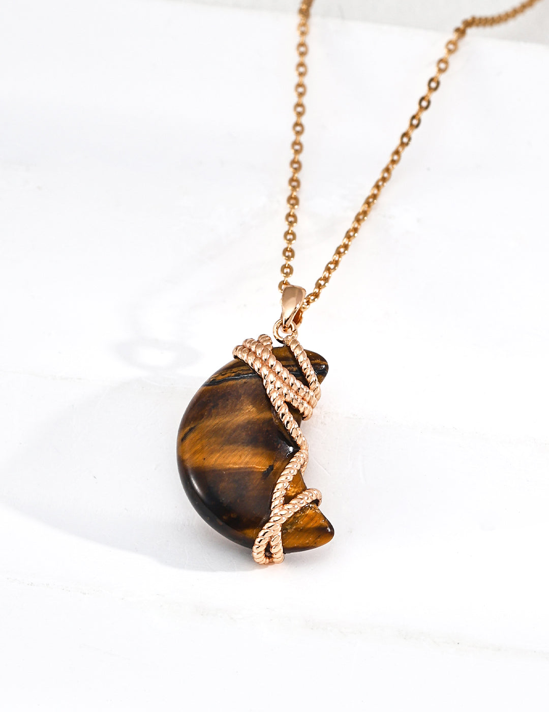 925 sterling silver pendant necklace, side view