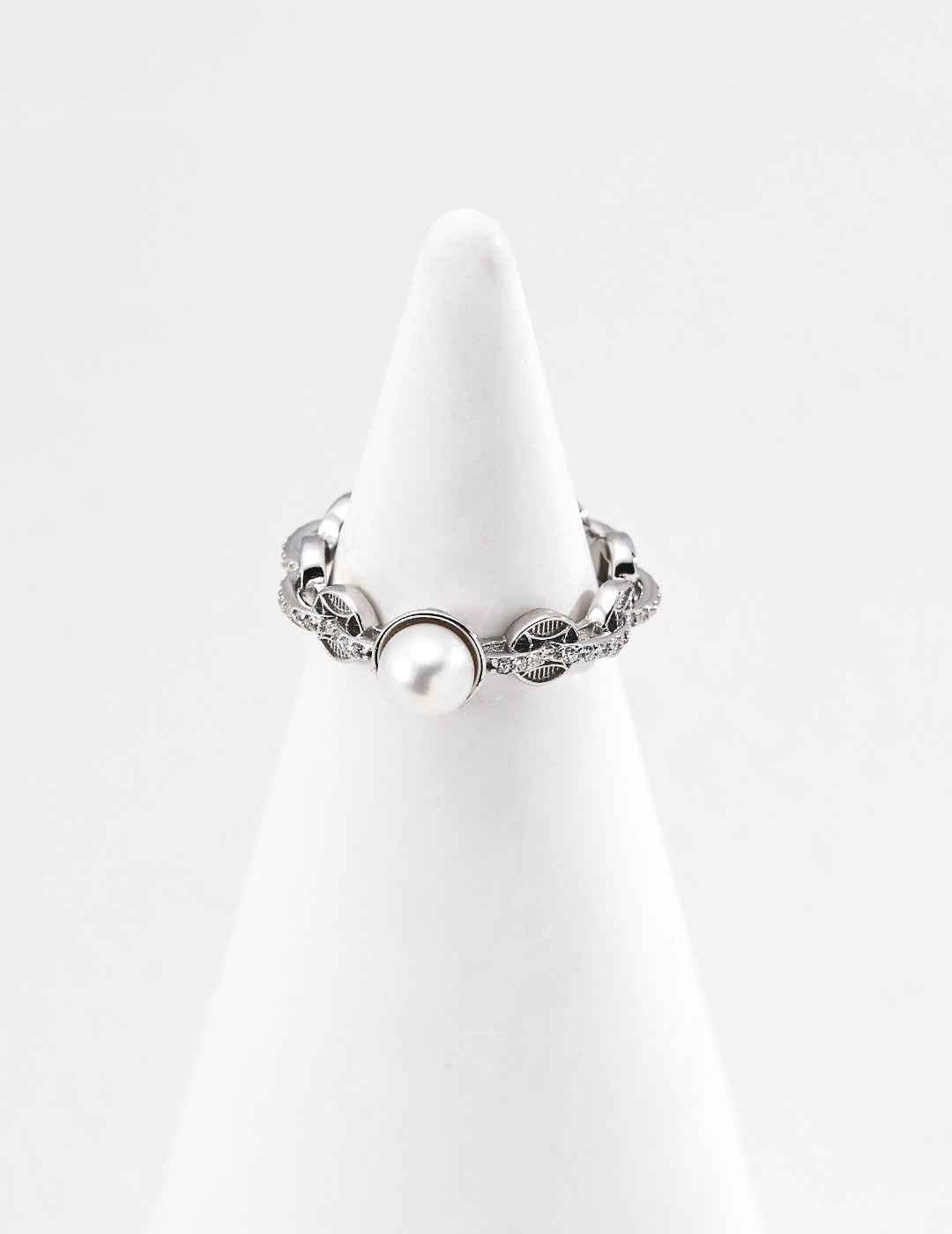 925 sterling silver ring in silver
