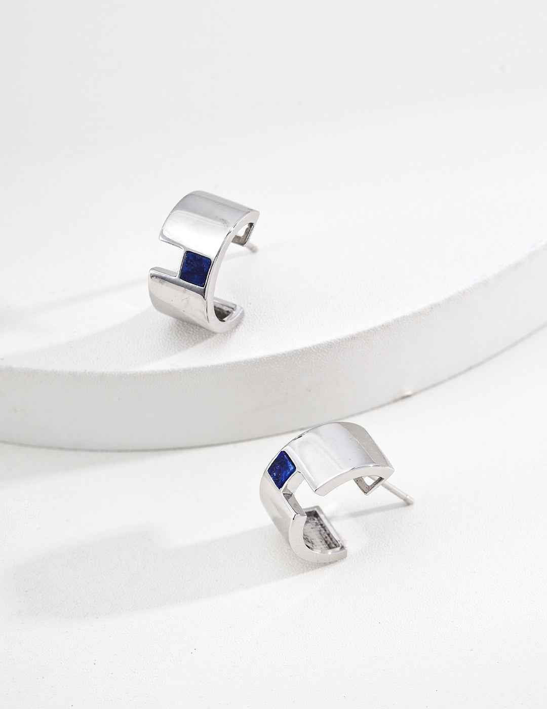 925 sterling silver hoop earrings in lapis lazuli