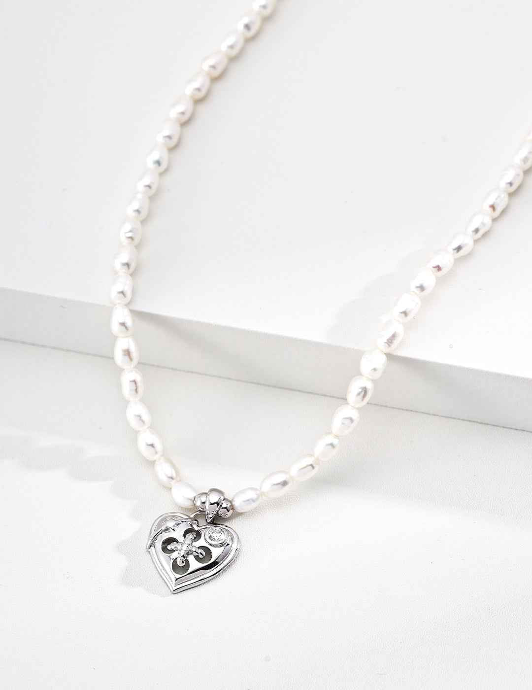 925 sterling silver pendant necklace in silver
