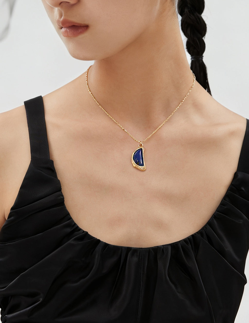 925 sterling silver pendant necklace, side view