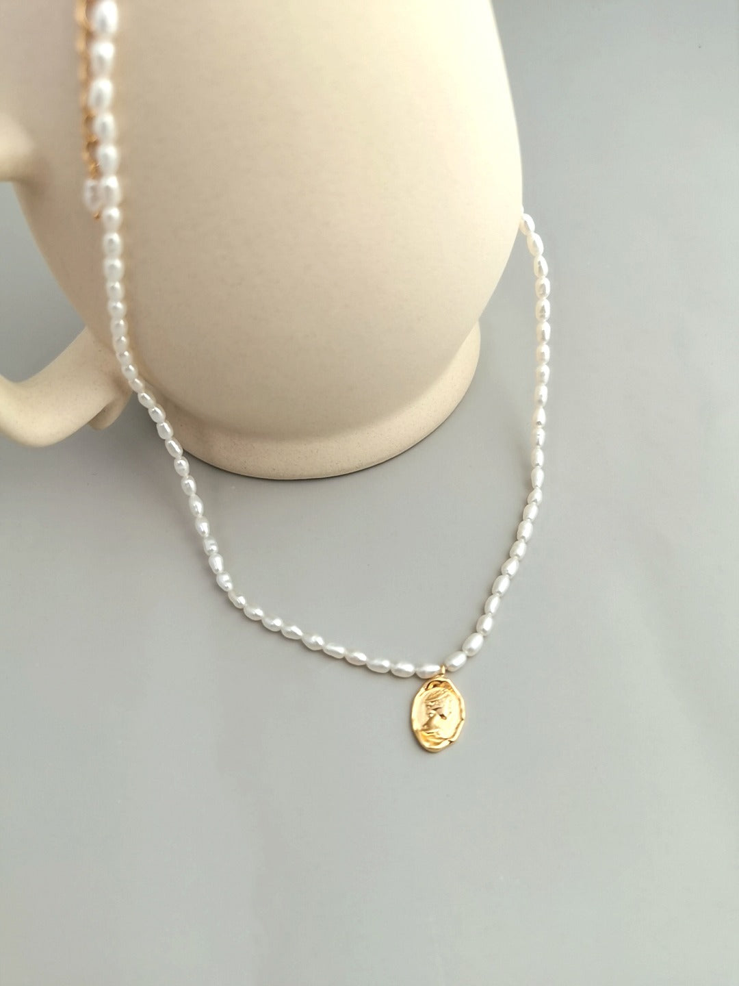 925 Sterling Silver Natural Pearl Necklace - Vintage Gold