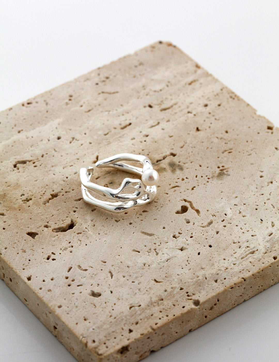 925 Sterling Silver Fluid Natural Pearl Ring - Silver