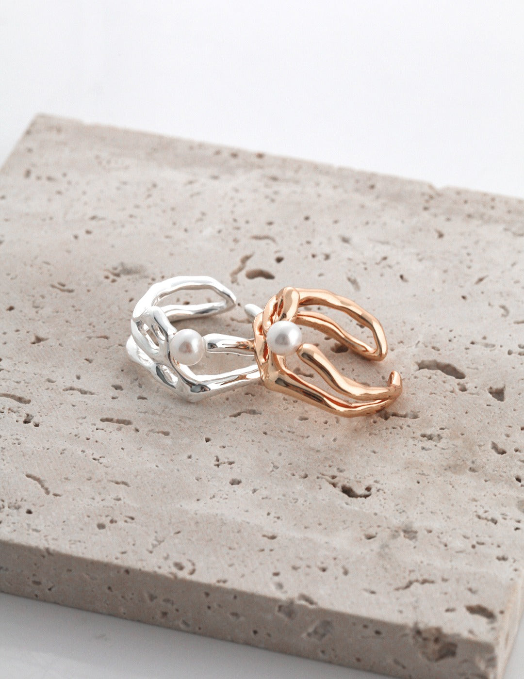 925 Sterling Silver Fluid Natural Pearl Ring - Silver