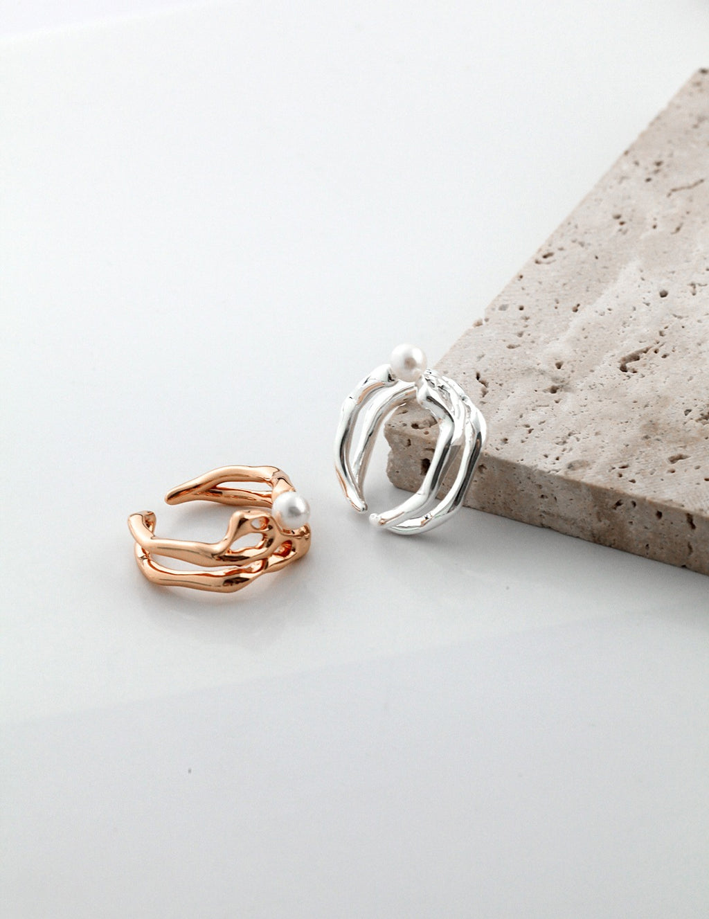 925 Sterling Silver Fluid Natural Pearl Ring - Silver