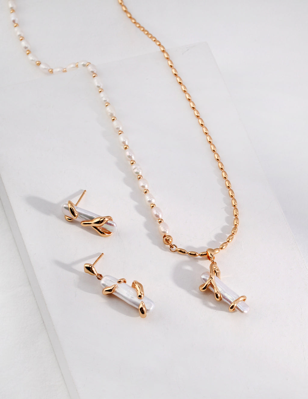 925 Sterling Silver Natural Pearl Necklace - Silver