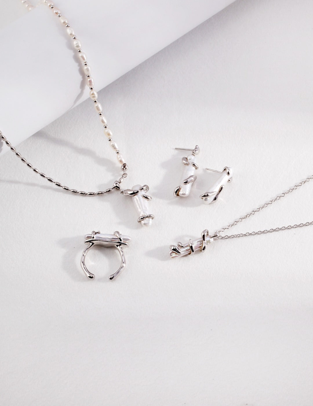 925 Sterling Silver Natural Pearl Necklace - Silver