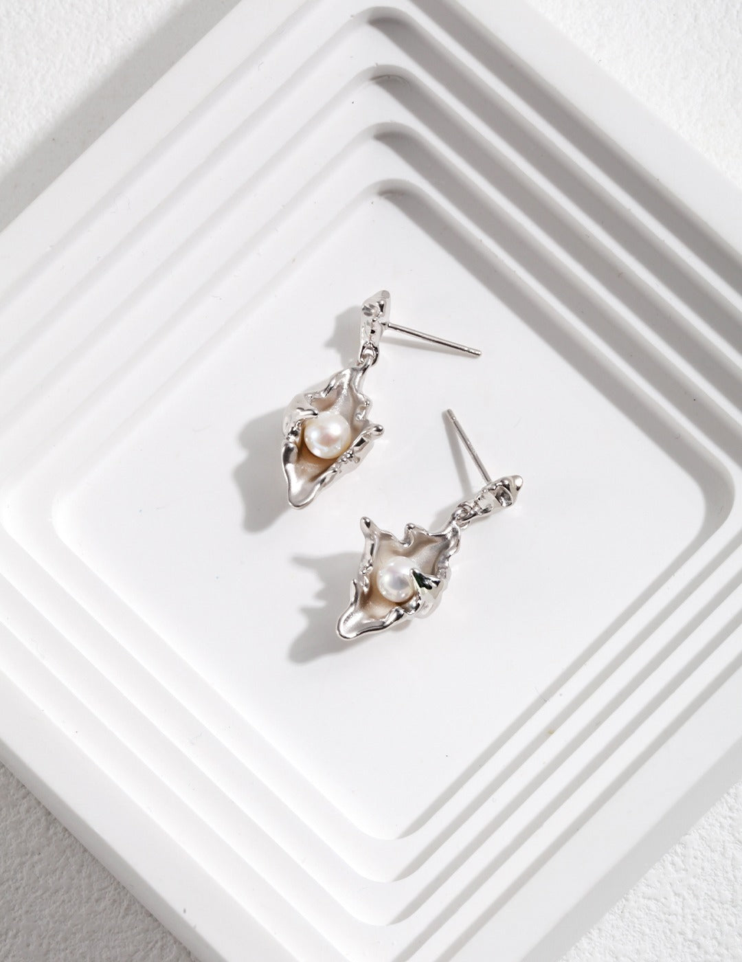 925 sterling silver stud earrings in silver