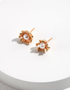 925 Sterling Silver Floral Natural Pearl Earrings - Silver