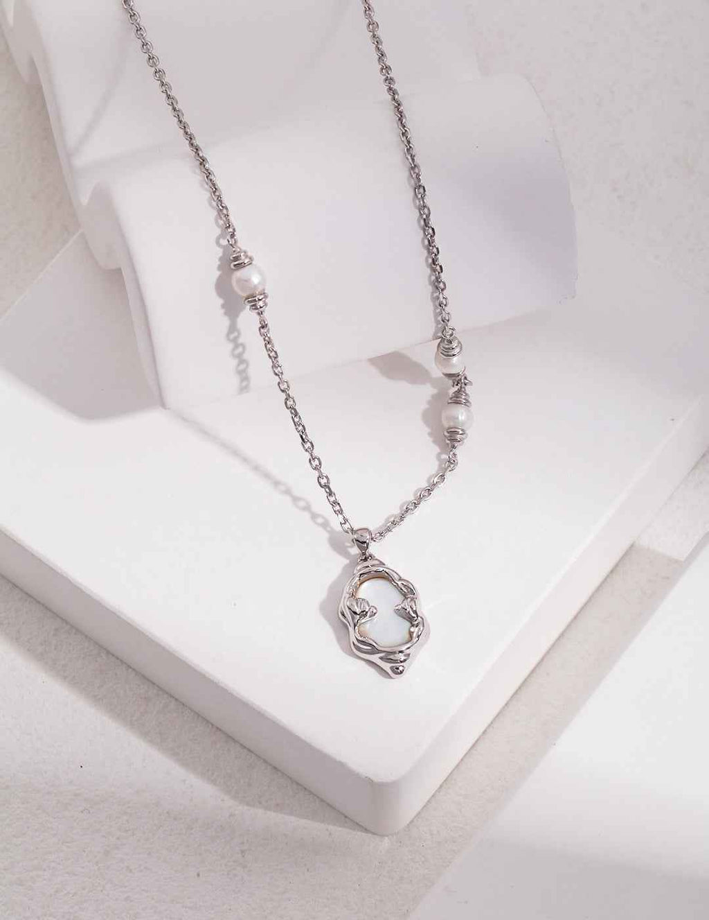 925 sterling silver pendant necklace, side view