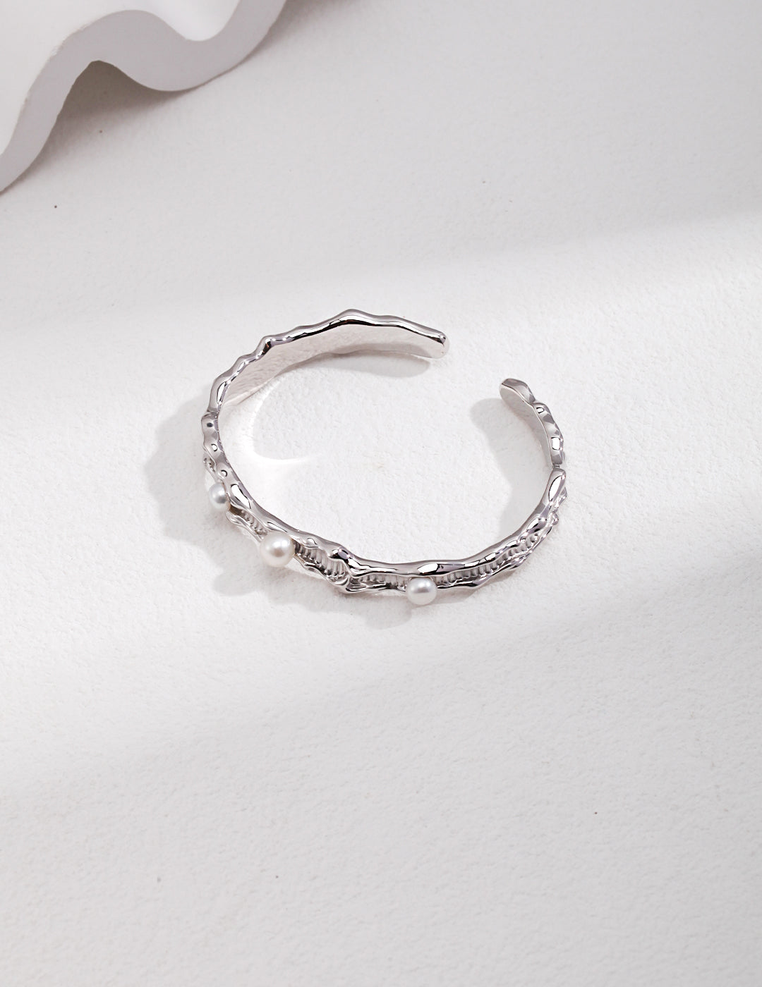 925 Sterling Silver Floral Natural Pearl Bangle - Silver