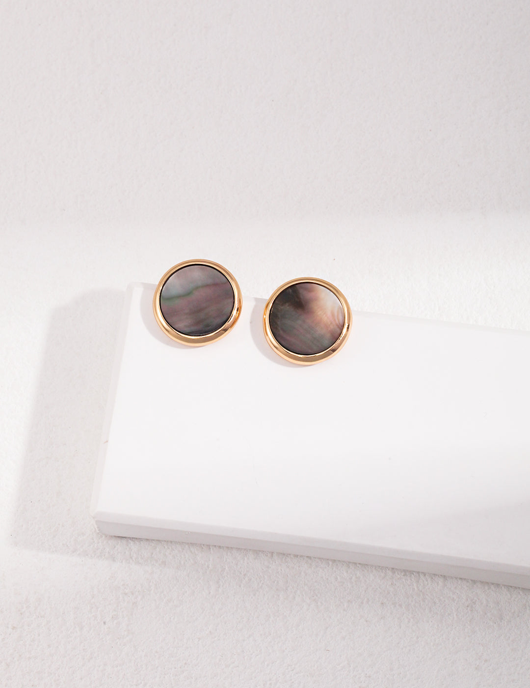 925 Sterling Silver 黑贝壳 Earrings - Silver