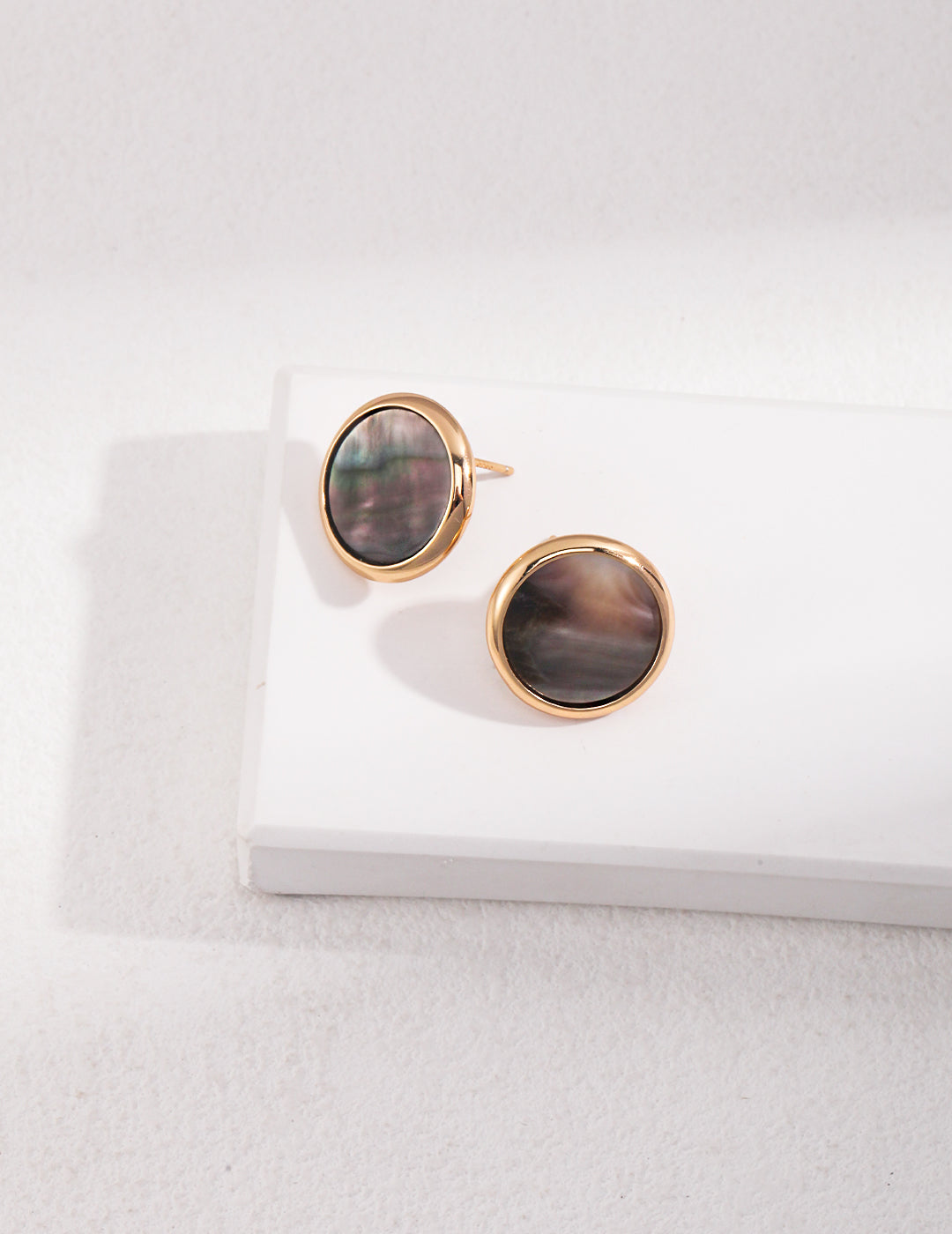 925 Sterling Silver 黑贝壳 Earrings - Silver