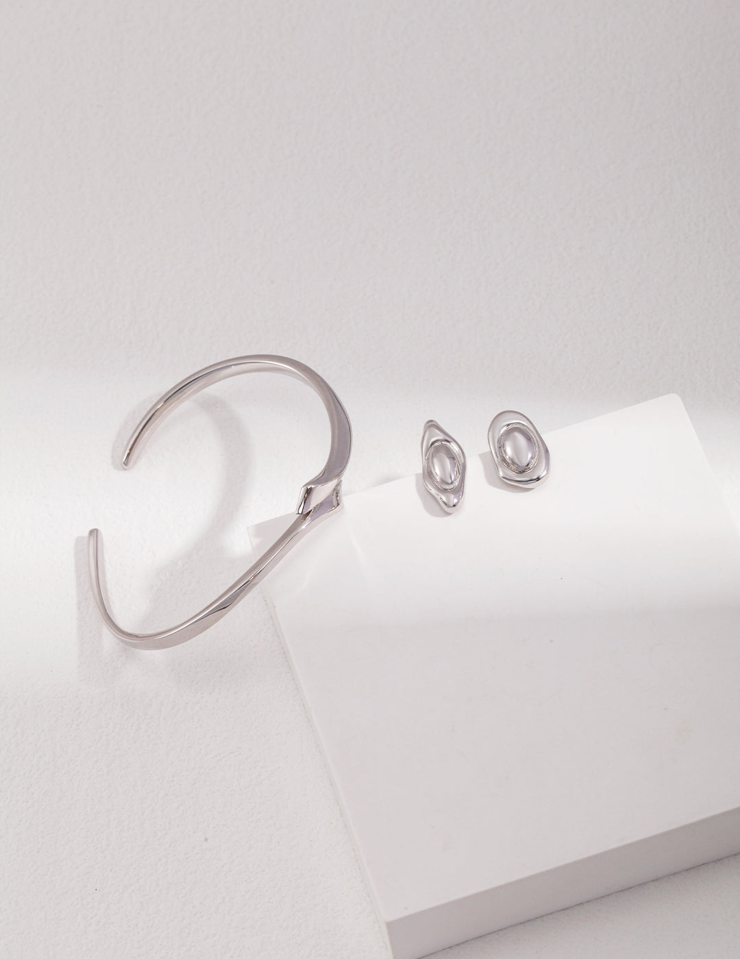 925 Sterling Silver Earrings - Silver