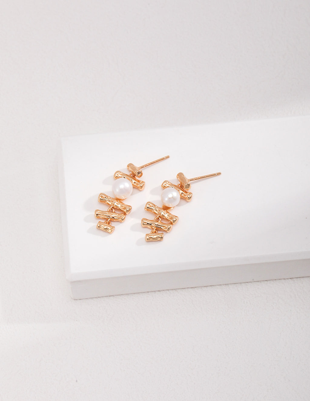 925 Sterling Silver Natural Pearl Earrings - Silver