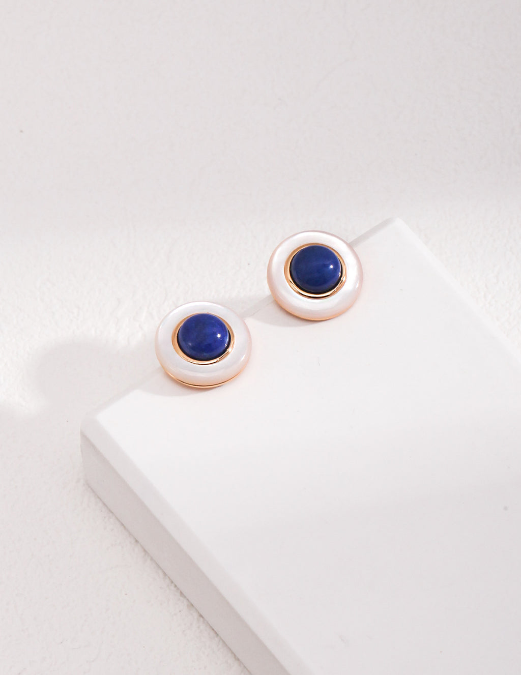 925 Sterling Silver Lapis Lazuli and 白母贝 Earrings - Silver