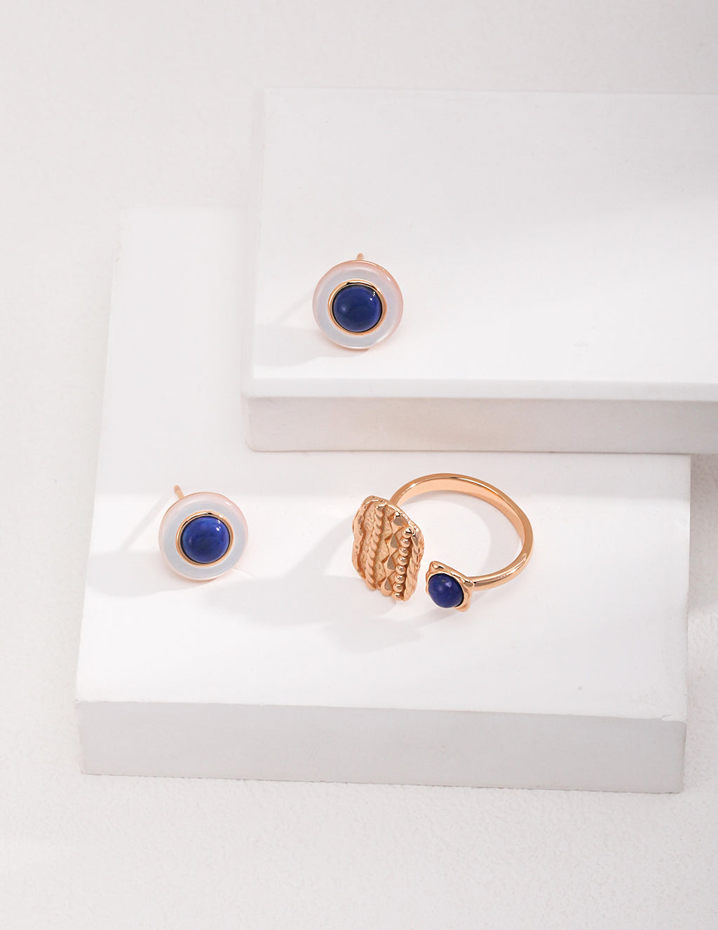 925 Sterling Silver Lapis Lazuli and 白母贝 Earrings - Silver