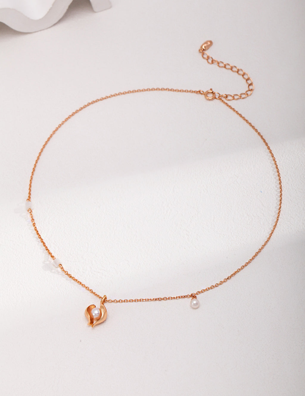 925 Sterling Silver Natural Pearl and Mother of Pearl Necklace - Silver