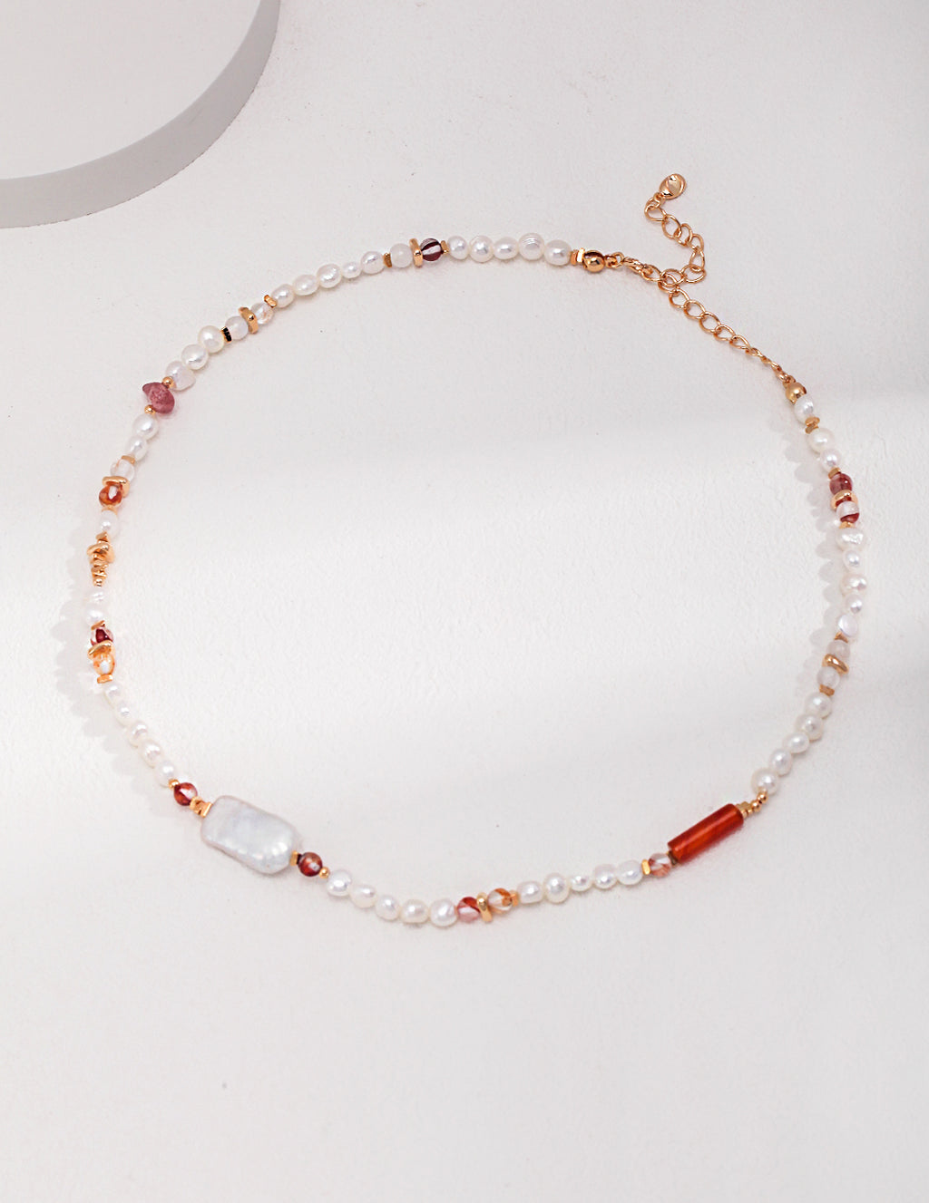 925 Sterling Silver 草莓晶碎石 and Natural Pearl Necklace - Silver