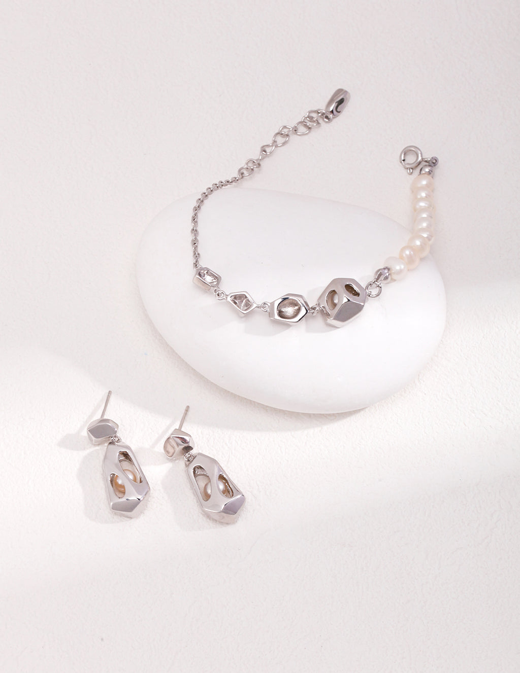 925 Sterling Silver Natural Pearl Bracelet - Silver