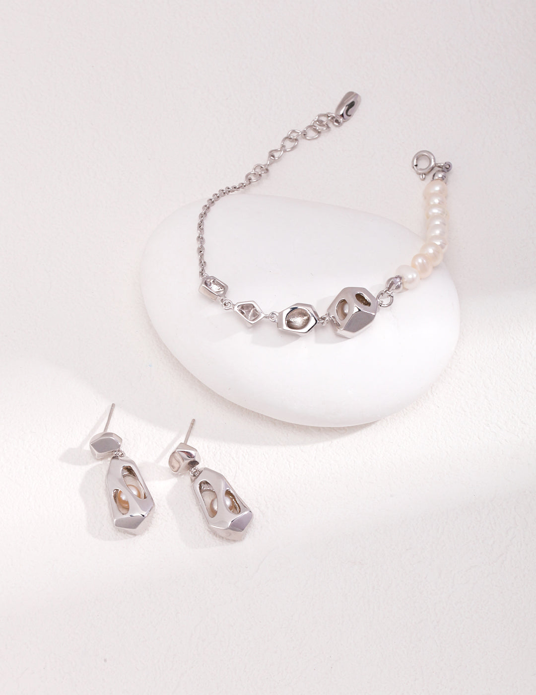 925 Sterling Silver Natural Pearl Bracelet - Silver